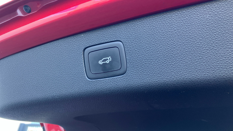 MG Hs 1.5 T-GDI Exclusive 5dr DCT Petrol Hatchback
